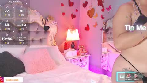 GiselleNoah online show from February 2025 11:47:02 AM