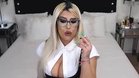 Snapshot of giseller chatting on March 2026 11:56:02 AM Giselle online show from March 2026 11:56:02 AM