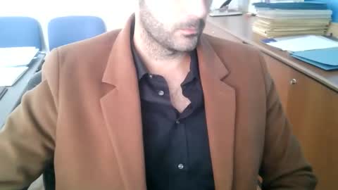 giuseppevai1 online show from October 2025 10:34:02 AM