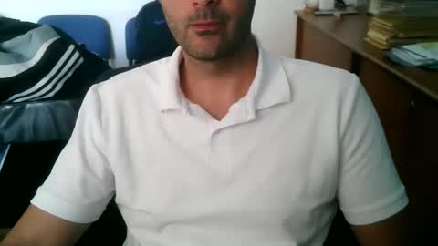 Snapshot of giuseppevai1 chatting on June 2026 10:21:02 AM giuseppevai1 online show from June 2026 10:21:02 AM