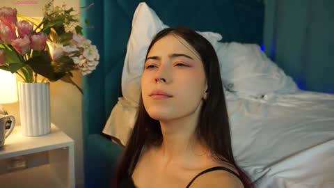 Agness online show from November 2025 03:22:01 PM