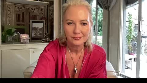 Gl1tter Barbie online show from April 2026 12:12:01 PM