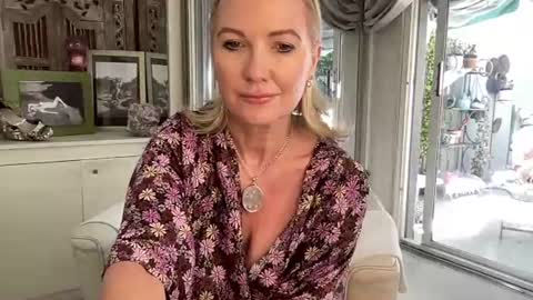 Snapshot of gl1tter_barbie chatting on July 2026 10:22:01 AM Gl1tter Barbie online show from July 2026 10:22:01 AM