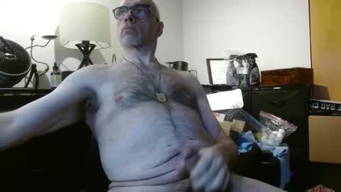 Snapshot of glaikind925958 chatting on April 2026 03:49:02 AM glaikind925958 online show from April 2026 03:49:02 AM