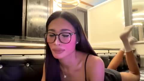 Snapshot of gleiahong chatting on May 2026 12:45:01 PM gleiahong online show from May 2026 12:45:01 PM