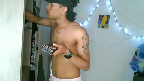 glen_connor_11 online show from January 2026 07:08:01 PM