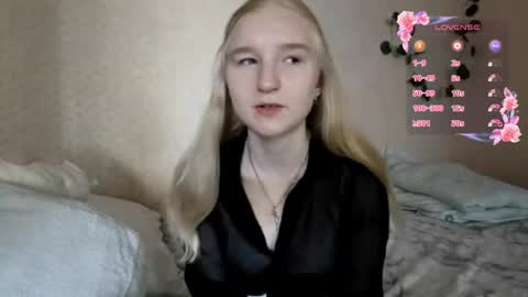 Snapshot of glennabeem chatting on May 2026 07:48:01 AM Laura online show from May 2026 07:48:01 AM