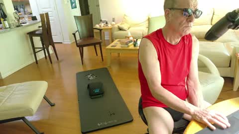 Snapshot of glennbootycam chatting on May 2026 06:37:01 PM glennbitch online show from May 2026 06:37:01 PM