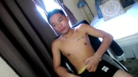 glenndou_daxs online show from November 2025 06:45:01 AM