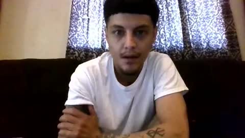 Snapshot of glly444 chatting on February 2026 05:28:01 PM glly444 online show from February 2026 05:28:01 PM