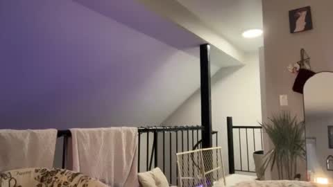 Snapshot of globberton chatting on January 2025 10:23:01 PM Baby Bimbo online show from January 2025 10:23:01 PM