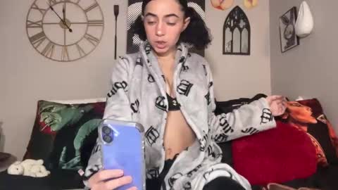 Snapshot of globberton chatting on February 2025 05:58:02 PM Baby Bimbo online show from February 2025 05:58:02 PM