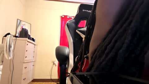 Snapshot of glomightyj chatting on March 2026 08:20:02 PM glomightyj online show from March 2026 08:20:02 PM