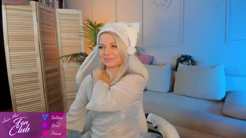 Gloria online show from December 2024 01:58:01 PM