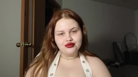 Snapshot of gloria_thomas chatting on May 2026 06:07:02 PM gloria_thomas online show from May 2026 06:07:02 PM