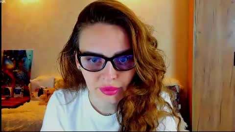 Snapshot of gloria_wood chatting on July 2026 07:27:01 PM Gloria Wood online show from July 2026 07:27:01 PM