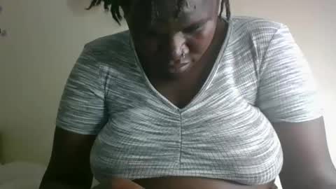 glorious_t online show from February 2026 01:26:02 AM