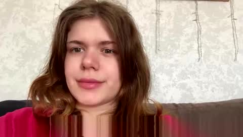 Snapshot of glossy_girl_1 chatting on May 2026 10:32:01 AM Roxy online show from May 2026 10:32:01 AM