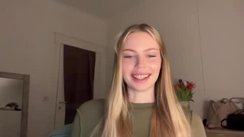 glow_angel online show from January 2025 09:29:02 PM