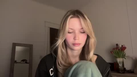 glow_angel online show from January 2025 05:10:02 PM