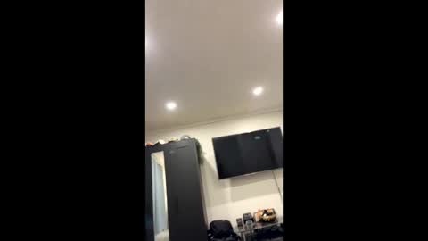 gnarcoticscrew online show from May 2026 11:01:04 PM