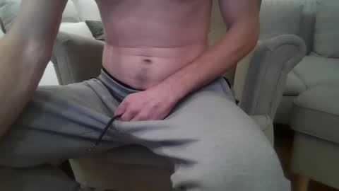 Snapshot of gnusmas4you chatting on December 2024 06:44:01 PM Gnusmas4you online show from December 2024 06:44:01 PM