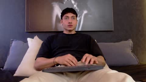 Snapshot of god_of_olympus1 chatting on December 2024 01:51:02 PM steven online show from December 2024 01:51:02 PM