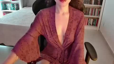 Snapshot of goddess_artemis_ chatting on October 2025 10:19:01 PM Fauna online show from October 2025 10:19:01 PM