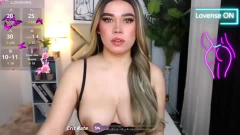Snapshot of goddess_lykafox chatting on August 2026 01:38:01 AM Lyka Fox online show from August 2026 01:38:01 AM