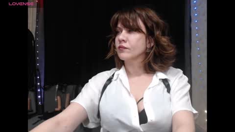 Snapshot of goddess_orsa chatting on February 2025 03:49:01 PM Orsa online show from February 2025 03:49:01 PM