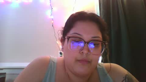 Snapshot of goddess_sereniity chatting on April 2026 07:32:01 PM goddess_sereniity online show from April 2026 07:32:01 PM