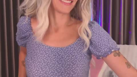 Snapshot of goddess_stars chatting on May 2026 11:51:01 AM Katarina online show from May 2026 11:51:01 AM