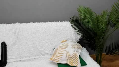 Snapshot of goddessemily_ chatting on December 2024 08:23:02 AM goddessemily_ online show from December 2024 08:23:02 AM