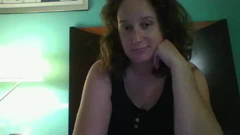 Snapshot of goddessmilfcrysyal chatting on April 2026 09:41:02 PM Crystal online show from April 2026 09:41:02 PM
