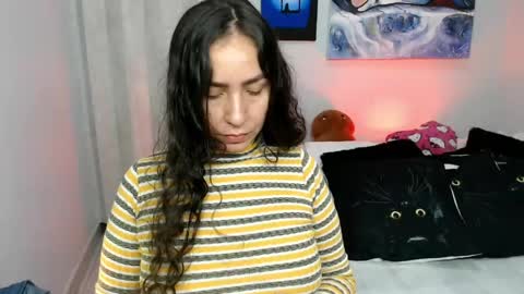  Naih Reyes online show from April 2026 04:40:01 AM