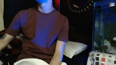 Snapshot of godly_huan chatting on June 2026 05:10:01 AM HUAN online show from June 2026 05:10:01 AM