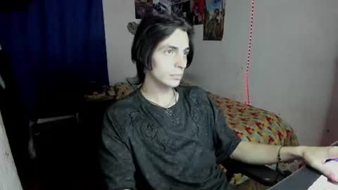 Snapshot of golden_ryan chatting on June 2026 10:07:01 AM Jmmmm online show from June 2026 10:07:01 AM