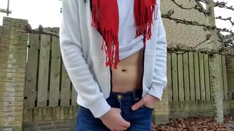   online show from December 2025 12:35:02 PM