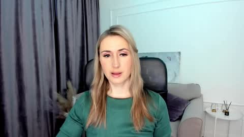 Olivia online show from February 2025 03:32:01 AM