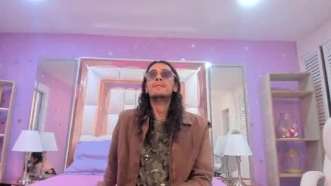 Snapshot of goldentemptation_ chatting on June 2026 07:26:02 PM goldentemptation_ online show from June 2026 07:26:02 PM