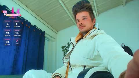 Snapshot of goldy_loyal99 chatting on November 2025 06:05:01 AM Goldy Loyal93 online show from November 2025 06:05:01 AM