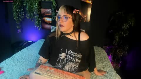 Snapshot of gomory_kitty chatting on April 2026 04:44:01 PM gomory_kitty online show from April 2026 04:44:01 PM