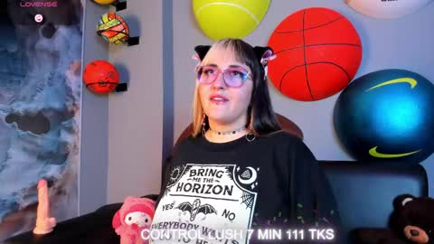 Snapshot of gomory_kitty chatting on May 2026 04:37:02 PM gomory_kitty online show from May 2026 04:37:02 PM