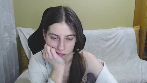 Elizabeth Effie online show from February 2025 06:44:01 PM