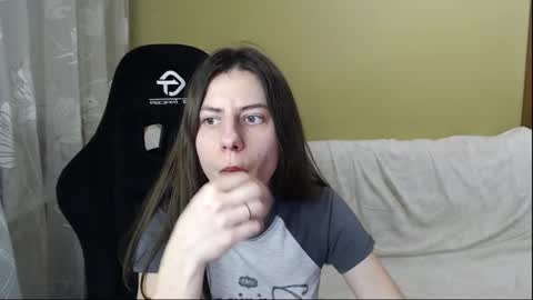 Elizabeth Effie online show from February 2026 05:55:01 PM