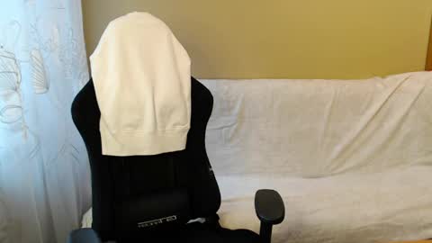 Elizabeth Effie online show from May 2026 03:39:02 PM