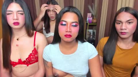 RIANA online show from April 2026 07:11:01 AM