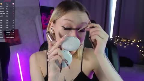 Violeta online show from October 2025 12:34:02 PM