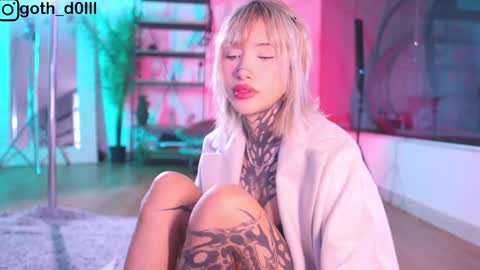 sophie  Special celebration a the beach 300k followers 3011 and 0112   online show from February 2025 10:14:02 PM