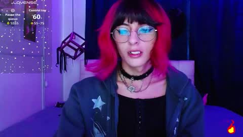 goth_minerva online show from November 2025 01:22:02 PM